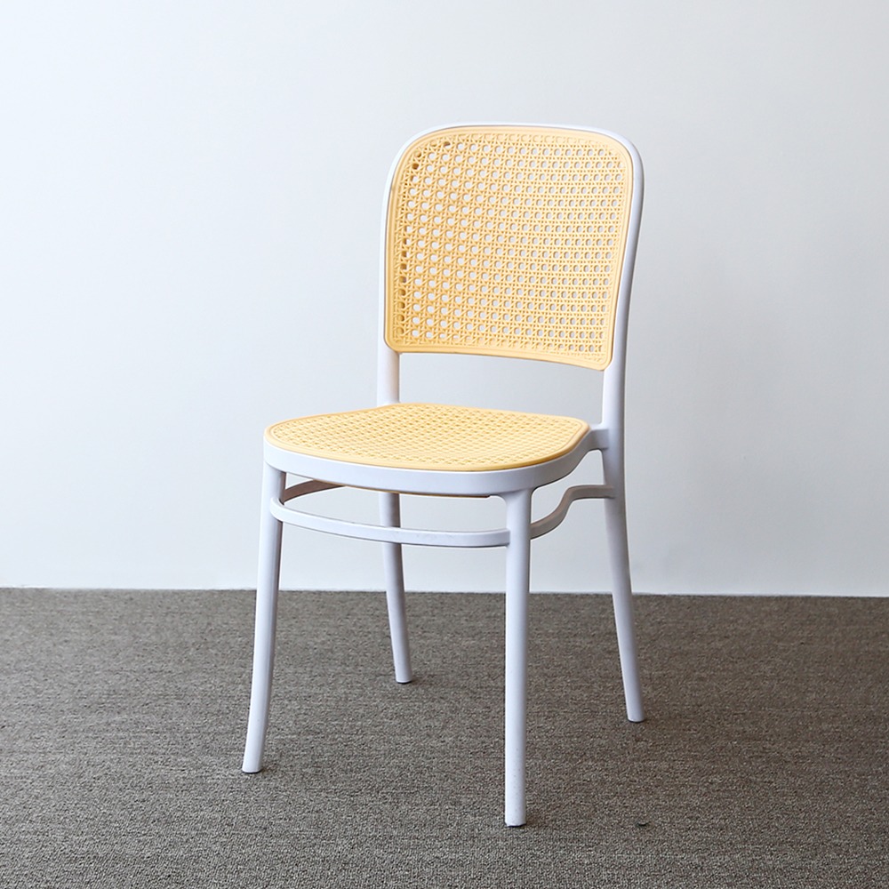 자체브랜드치즈 라탄 인테리어 디자인 카페 의자
